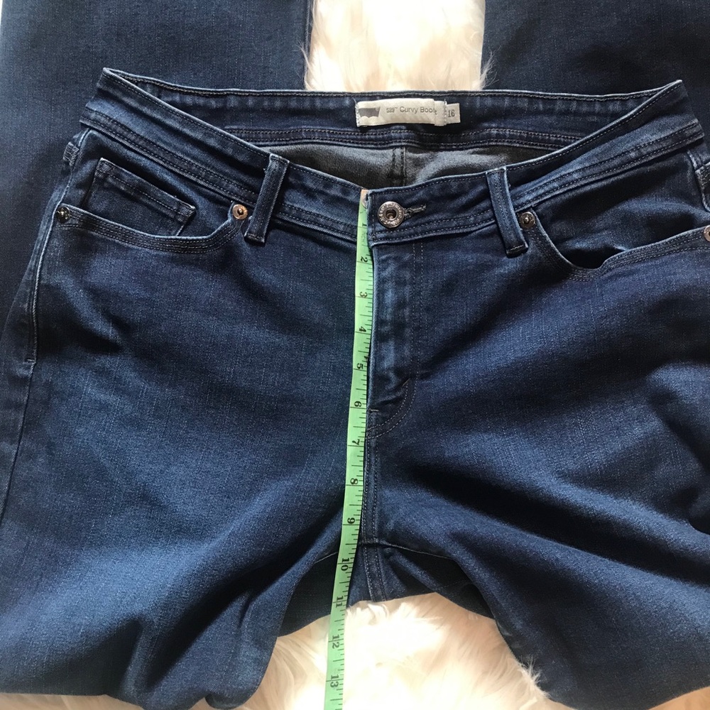 Levi’s Curve Boot Dark Wash Jeans - Picture 3 of 9